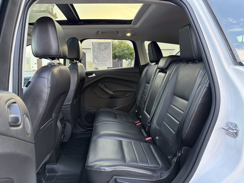 Used 2016 Ford Escape Titanium FWD image 13