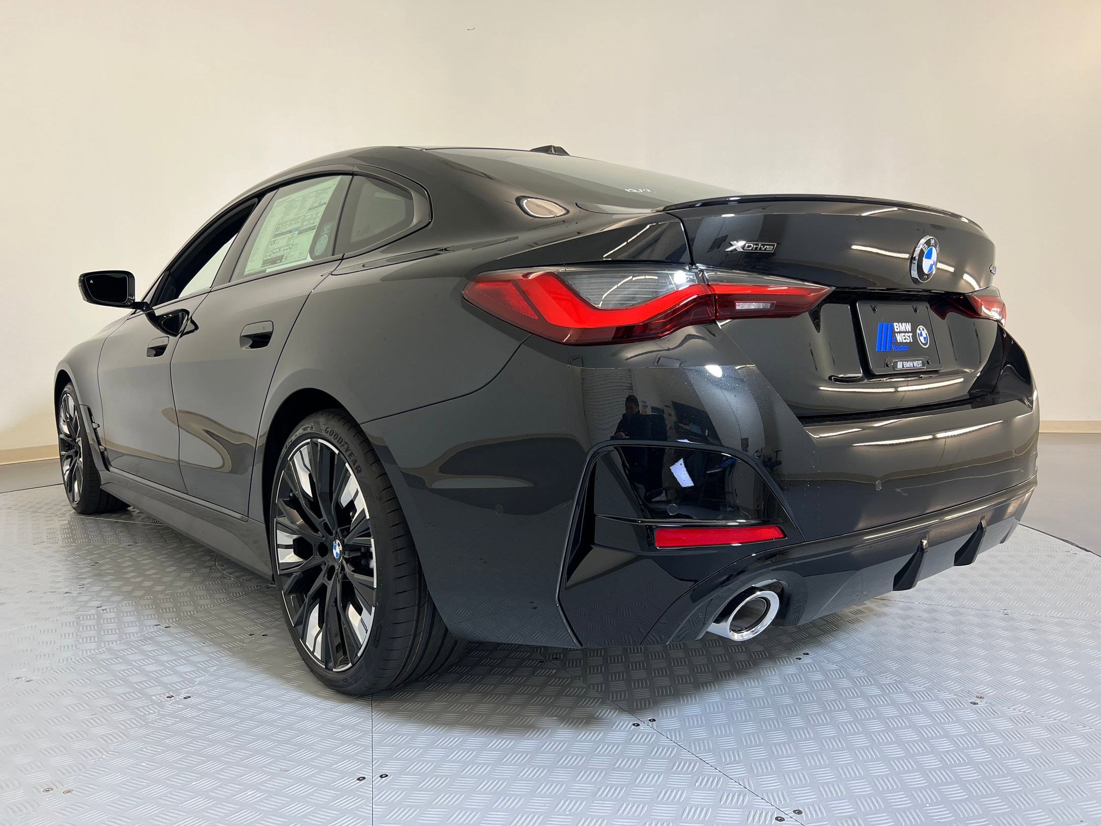 New 2026 BMW 430i xDrive w/ M Sport Package image 3
