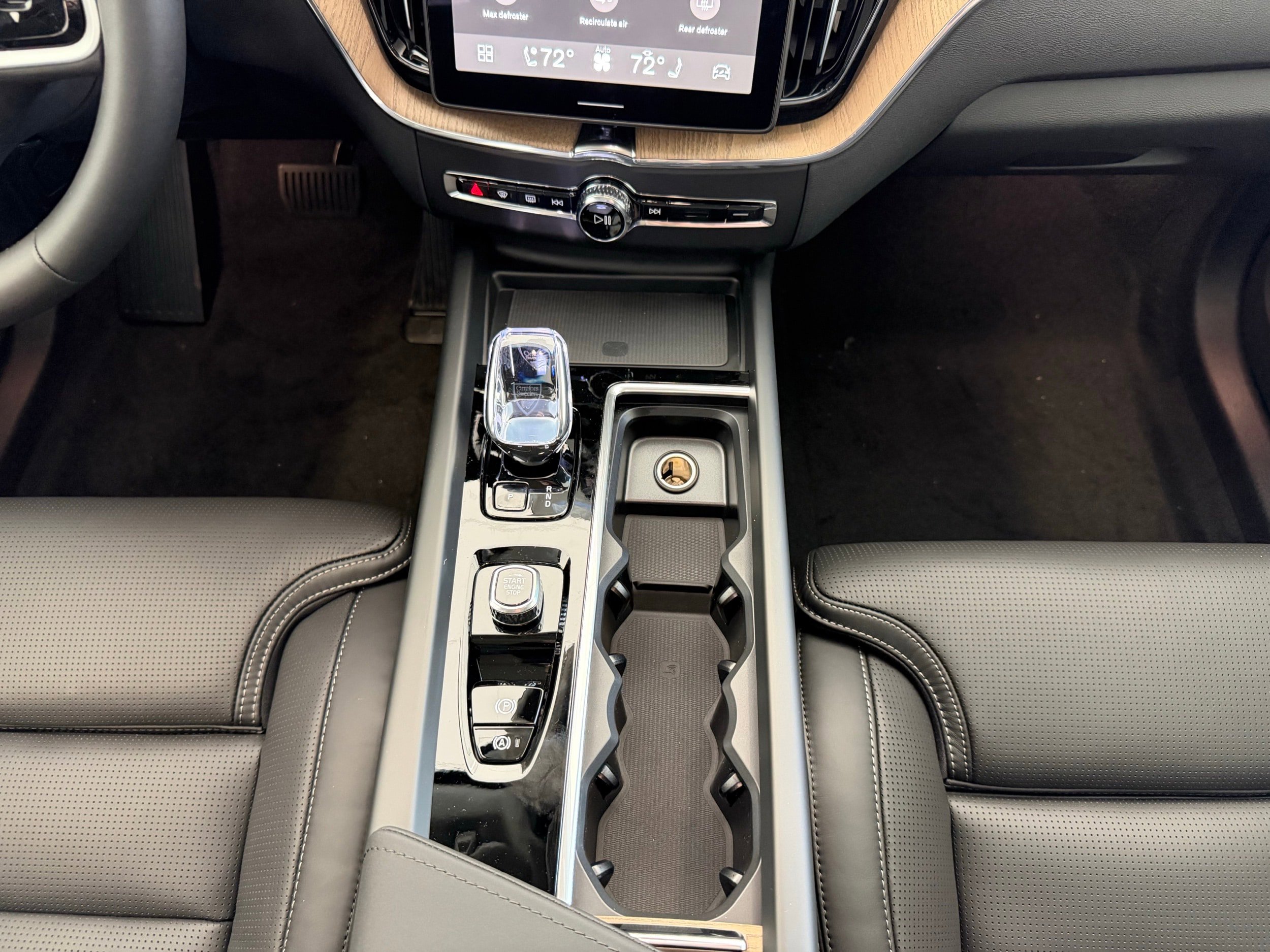 New 2026 Volvo XC60 B5 Ultra w/ Protection Package Premier AWD/4WD image 21