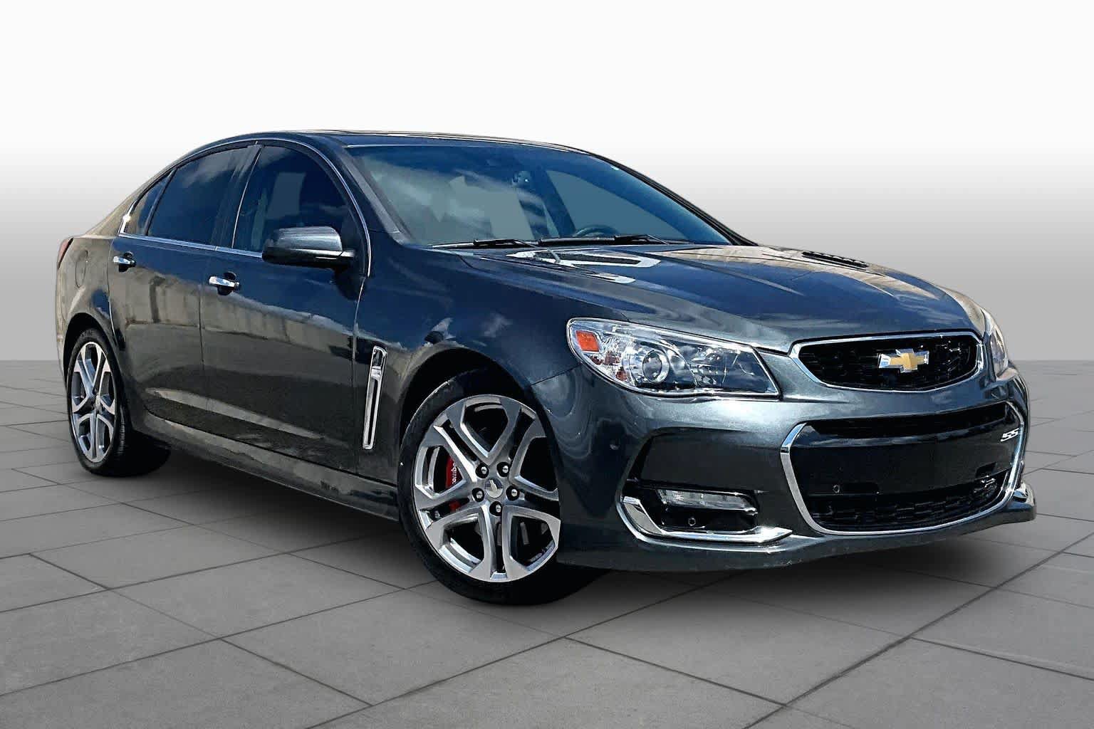 Used 2017 Chevrolet SS RWD image 3