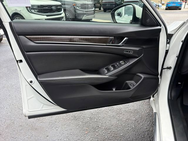 Used 2019 Honda Accord EX-L image 12