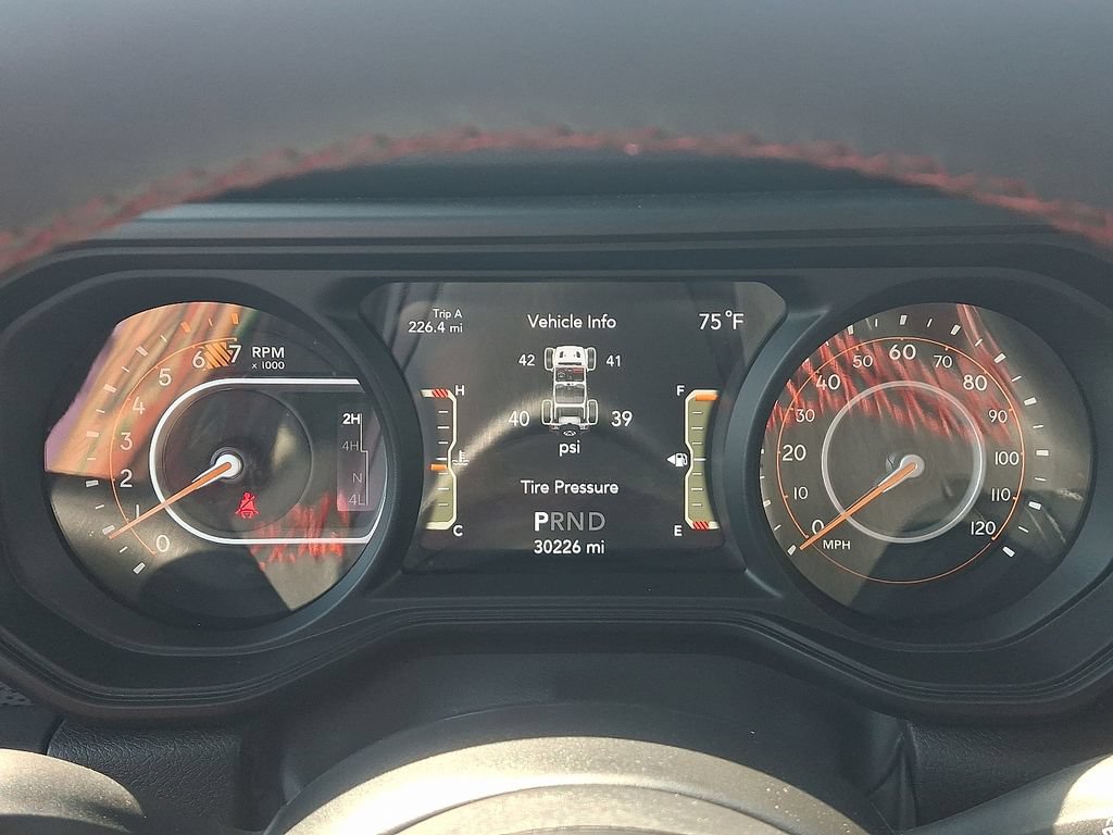 Used 2025 Jeep Wrangler Unlimited Rubicon AWD/4WD image 20