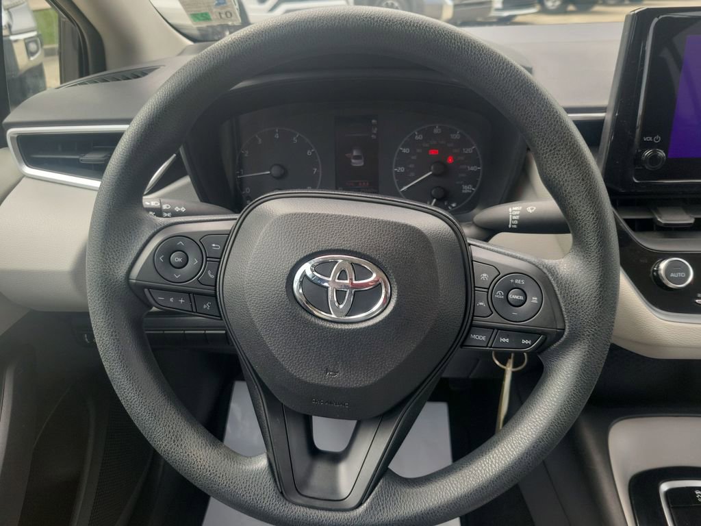 Used 2023 Toyota Corolla LE FWD image 16