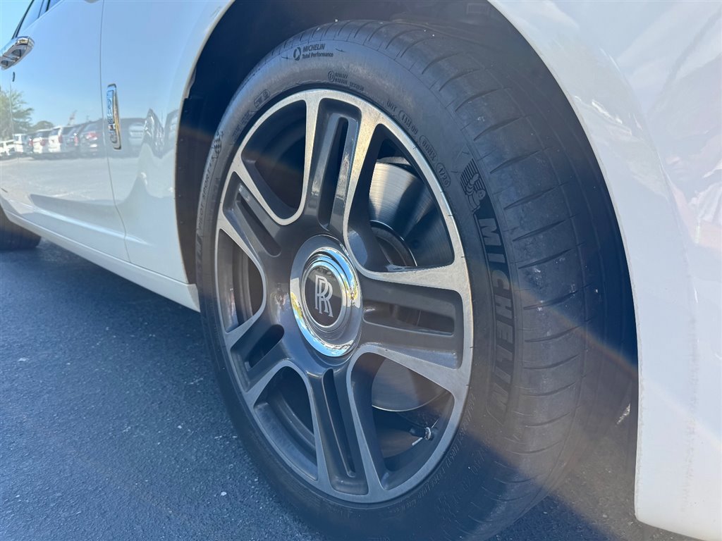 Used 2017 Rolls-Royce Ghost image 10