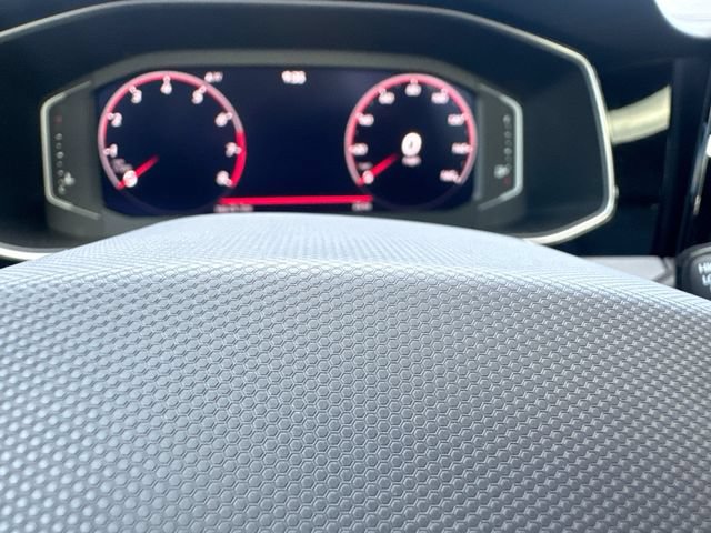 New 2026 Volkswagen Jetta GLI Autobahn FWD image 10