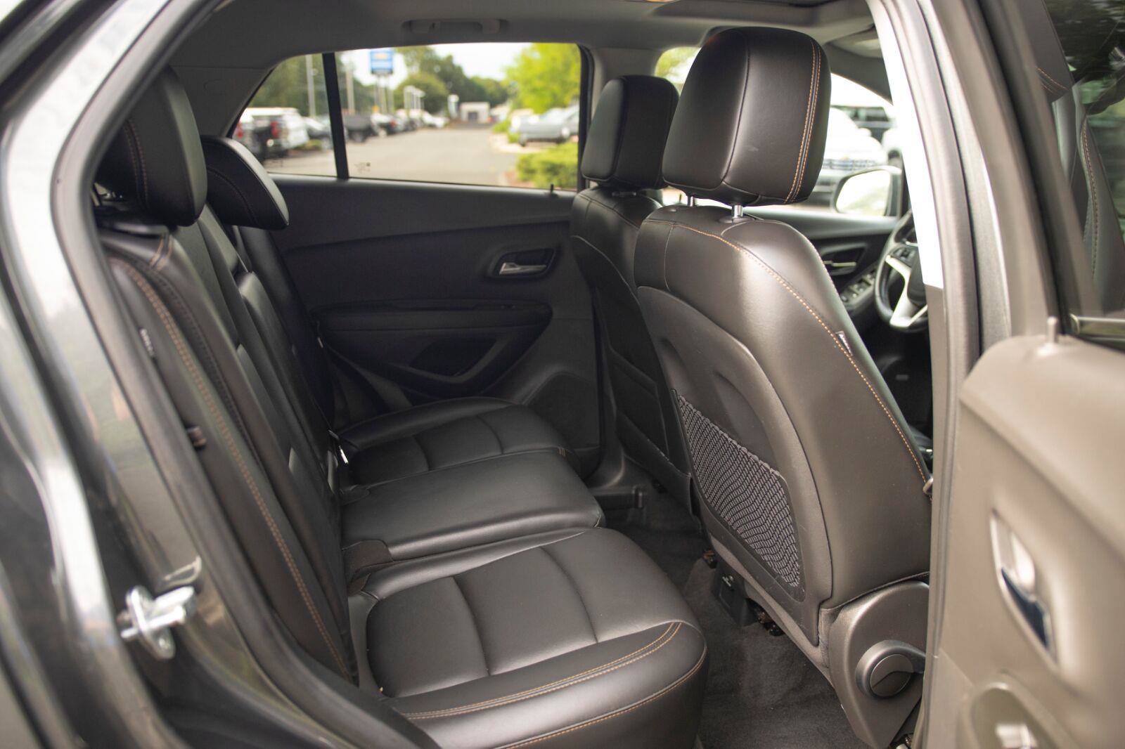 Used 2020 Chevrolet Trax Premier AWD/4WD image 15