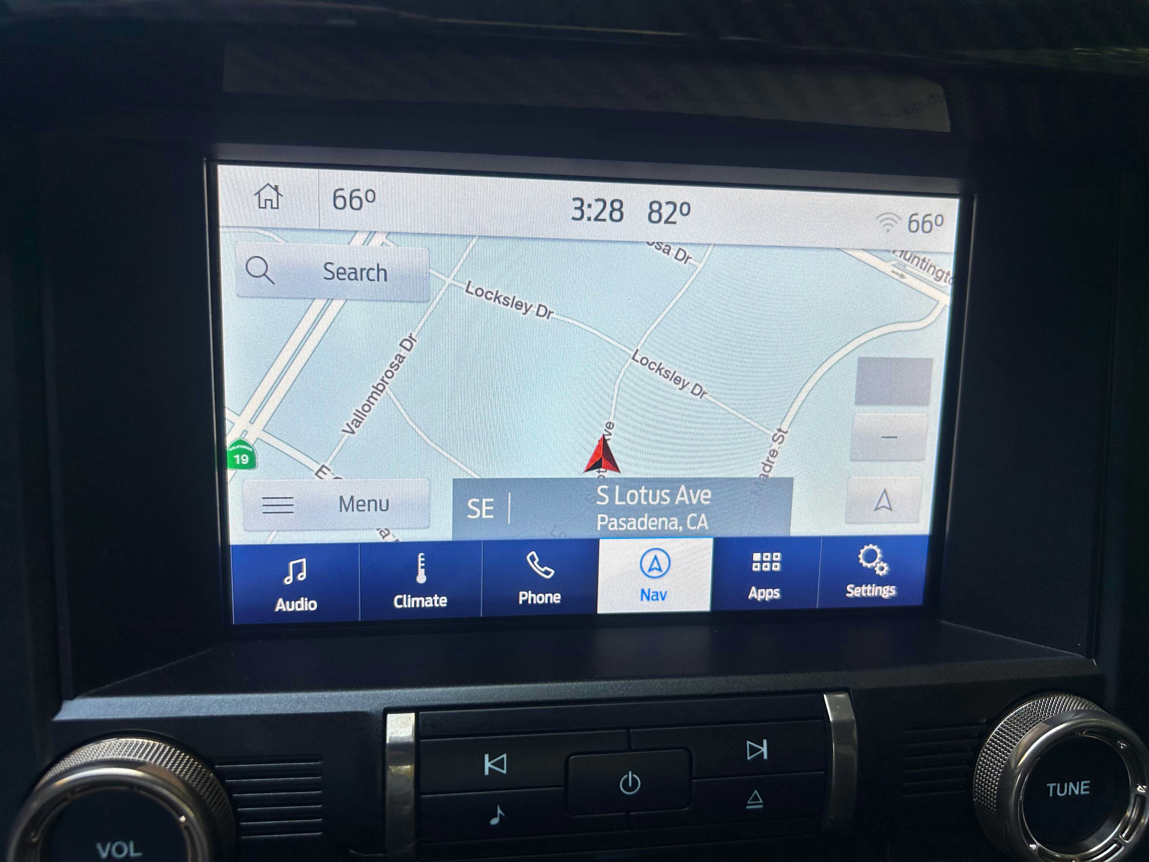 Used 2020 Ford Mustang Shelby GT500 w/ Technology Package RWD image 12