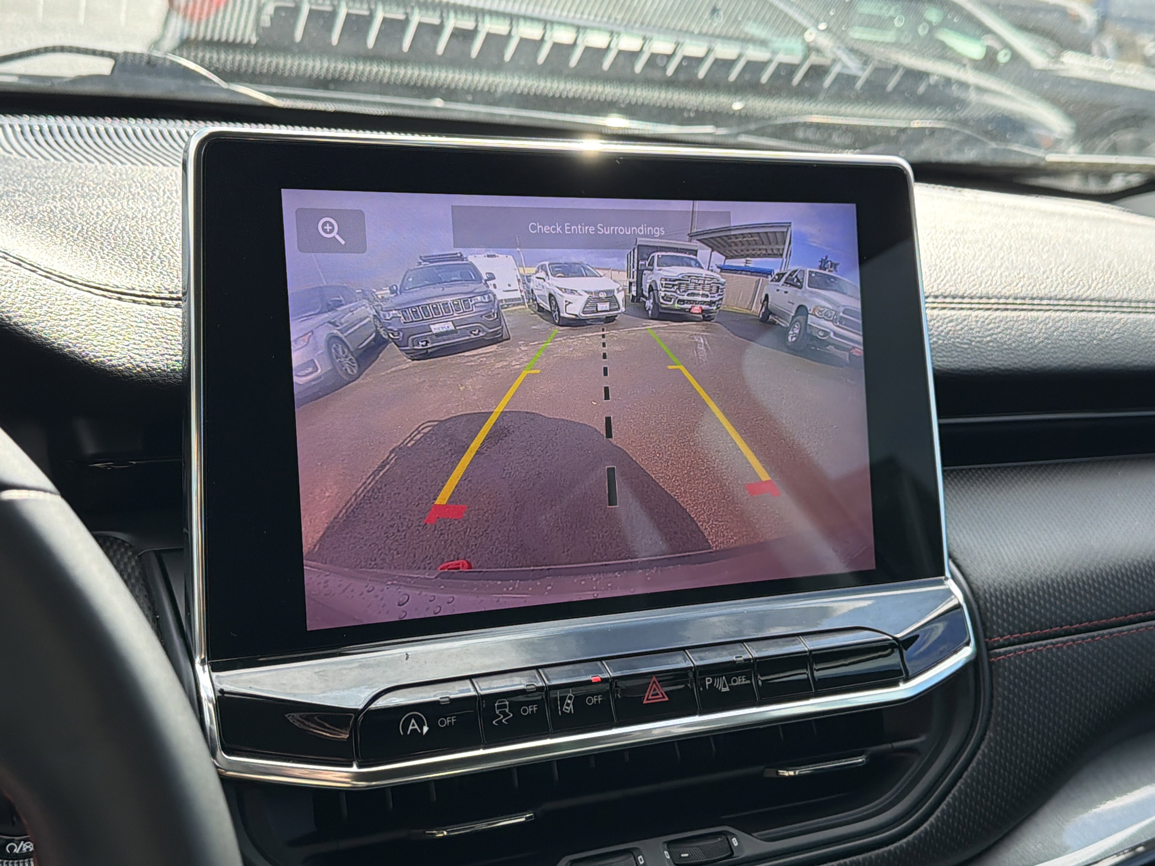 Used 2022 Jeep Compass Trailhawk w/ Trailhawk Convenience Group AWD/4WD image 22