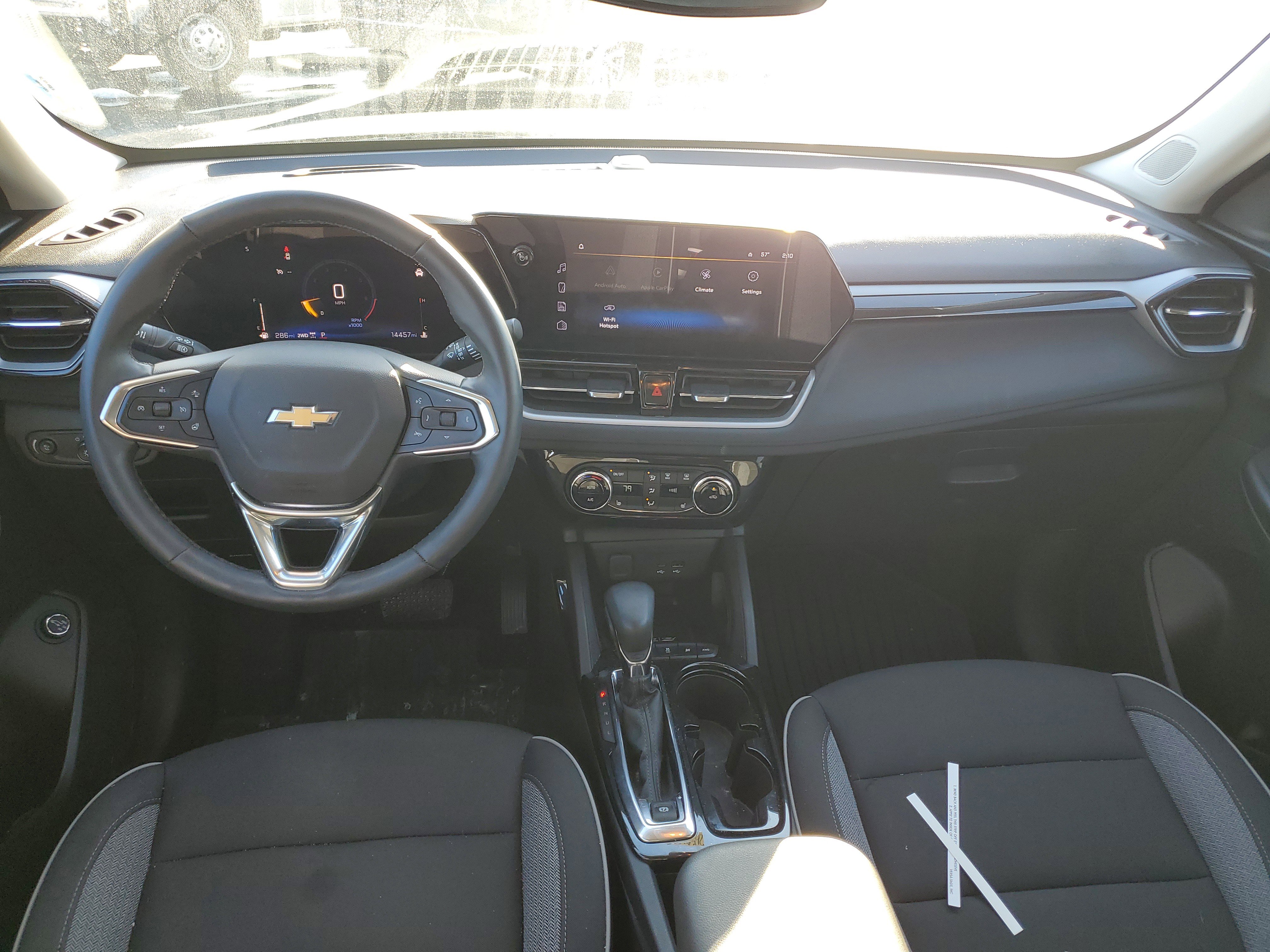 Used 2025 Chevrolet TrailBlazer LT w/ Convenience Package image 12