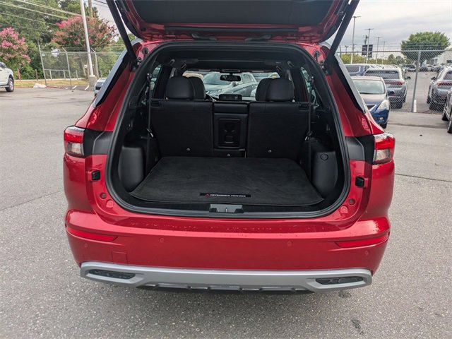 Used 2023 Mitsubishi Outlander SE image 30