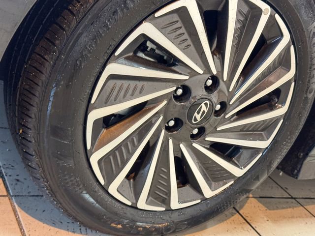 Used 2024 Hyundai Sonata SEL image 16