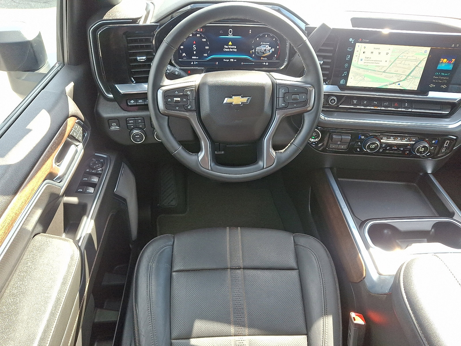 Used 2024 Chevrolet Silverado 2500 High Country image 11