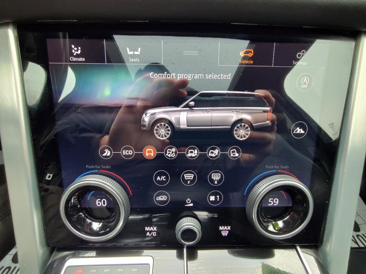 Used 2019 Land Rover Range Rover Supercharged AWD/4WD image 26