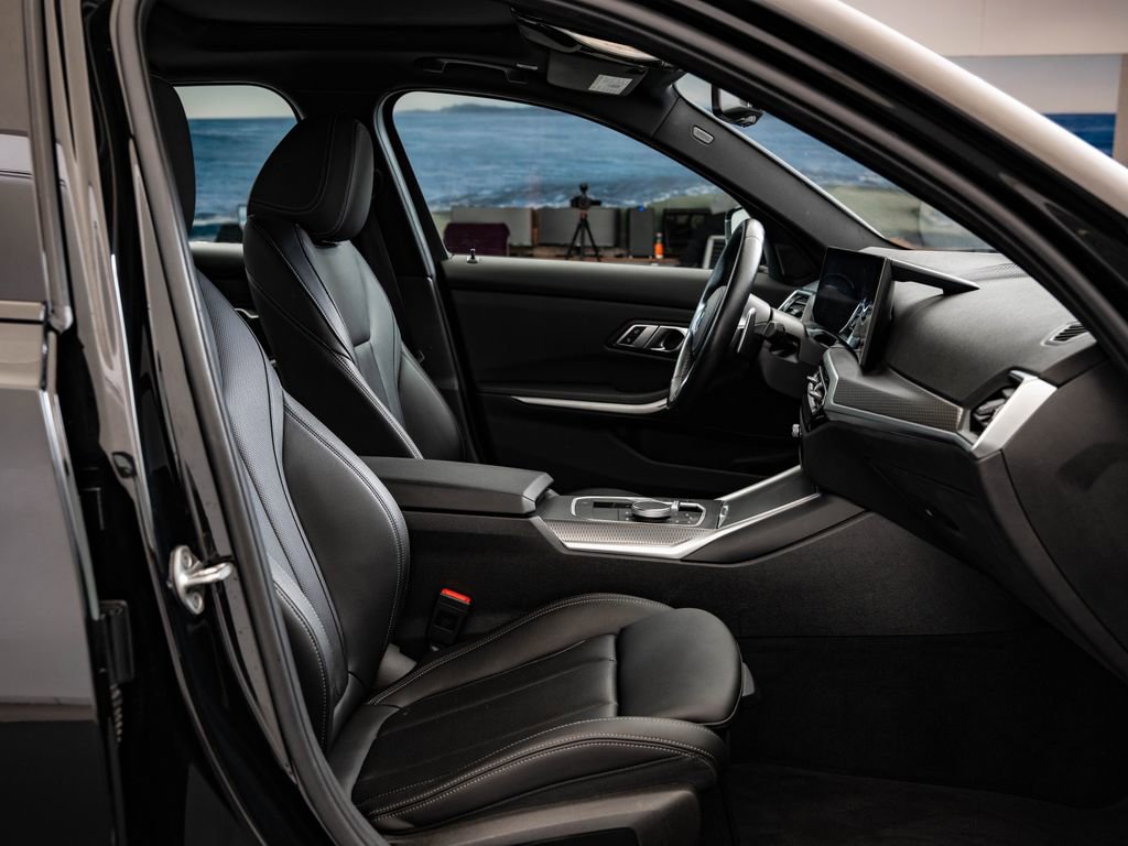 Used 2023 BMW 330i xDrive Sedan w/ M Sport Package image 24