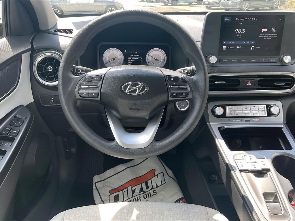 Used 2023 Hyundai Kona SE w/ Cargo Package FWD image 17