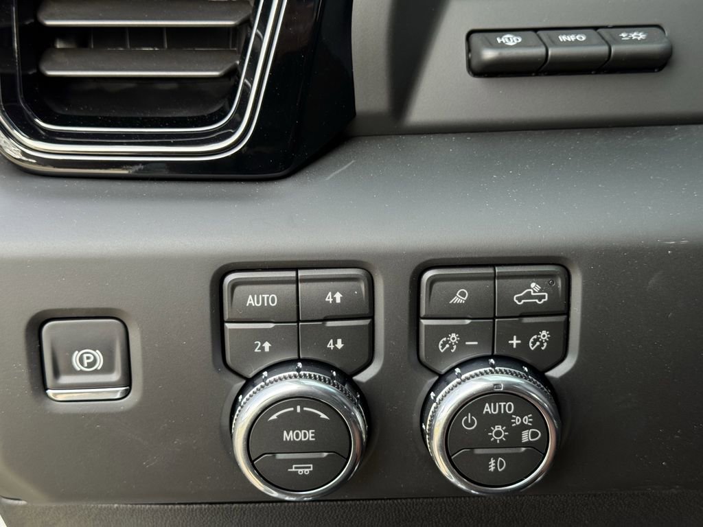 New 2026 GMC Sierra 2500 AT4 w/ AT4 Premium Plus Package image 20