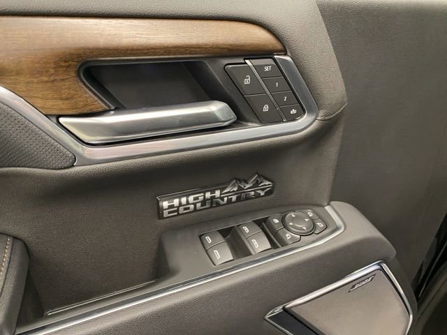 New 2025 Chevrolet Silverado 1500 High Country w/ Midnight Edition image 27