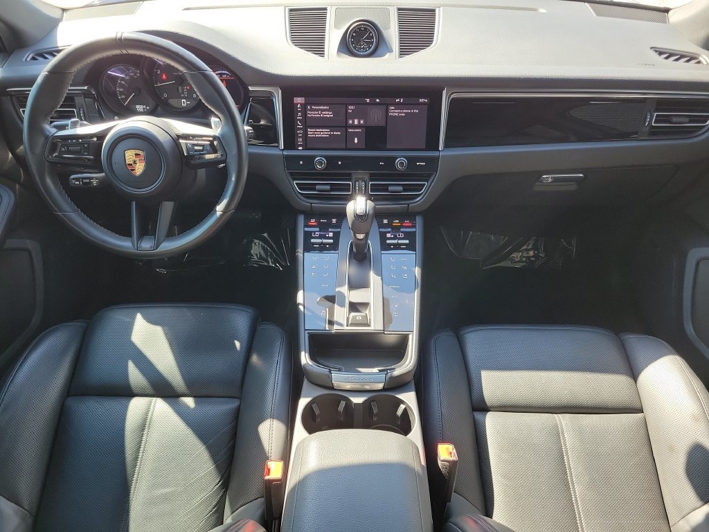 Certified 2024 Porsche Macan AWD/4WD image 20
