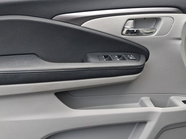 Used 2016 Honda Pilot EX image 14