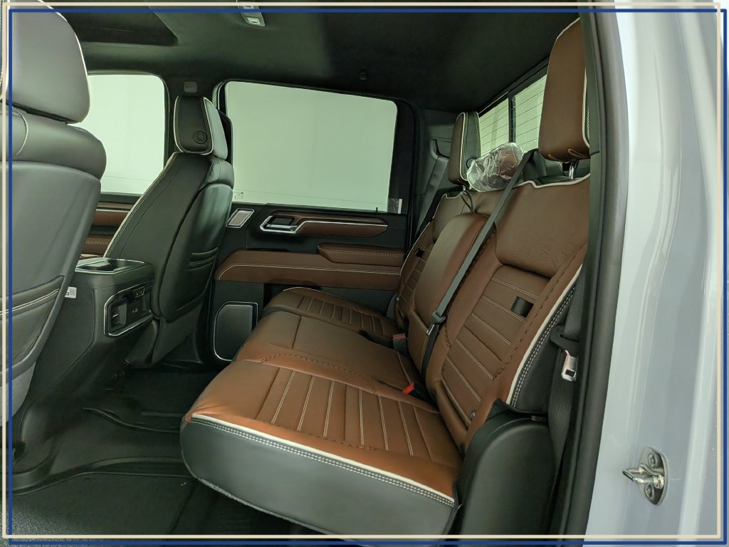 New 2026 GMC Sierra 3500 Denali Ultimate AWD/4WD image 29