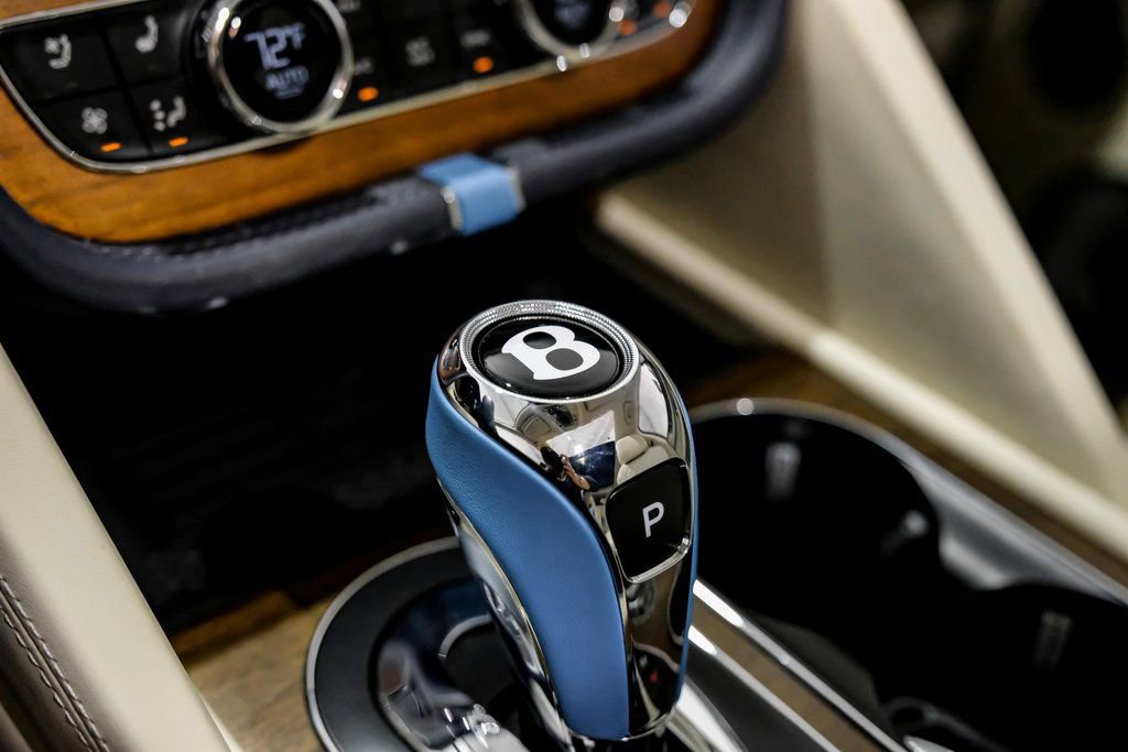 Used 2023 Bentley Bentayga Speed image 22