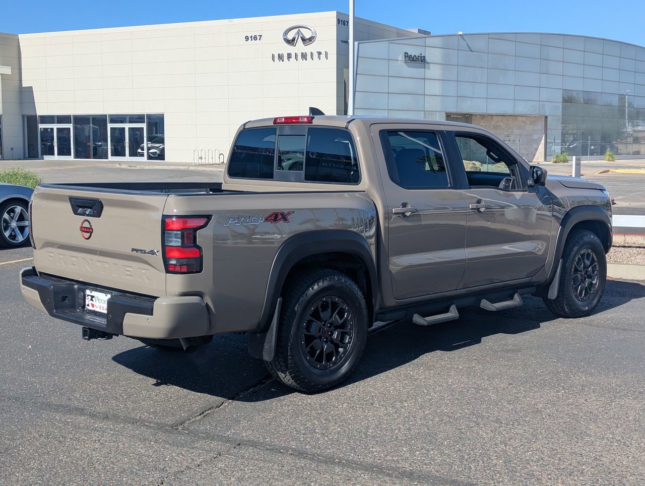 Certified 2022 Nissan Frontier PRO-4X w/ Pro-4X Premium Package AWD/4WD image 7