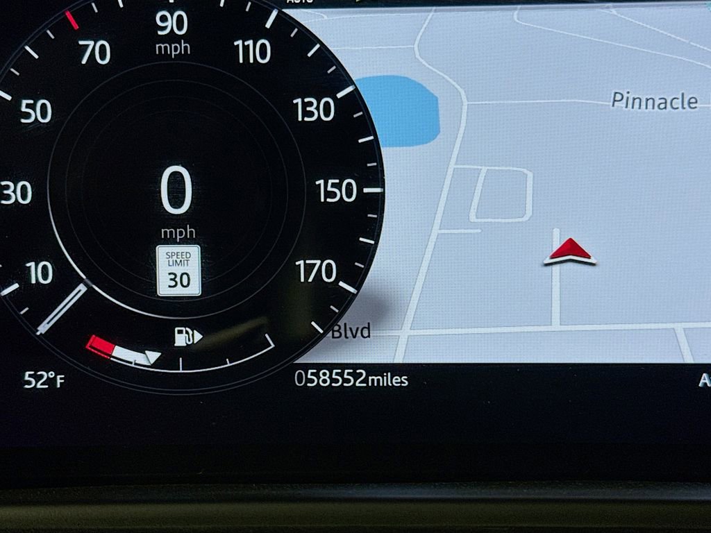 Used 2021 Land Rover Range Rover Velar R-Dynamic S image 12