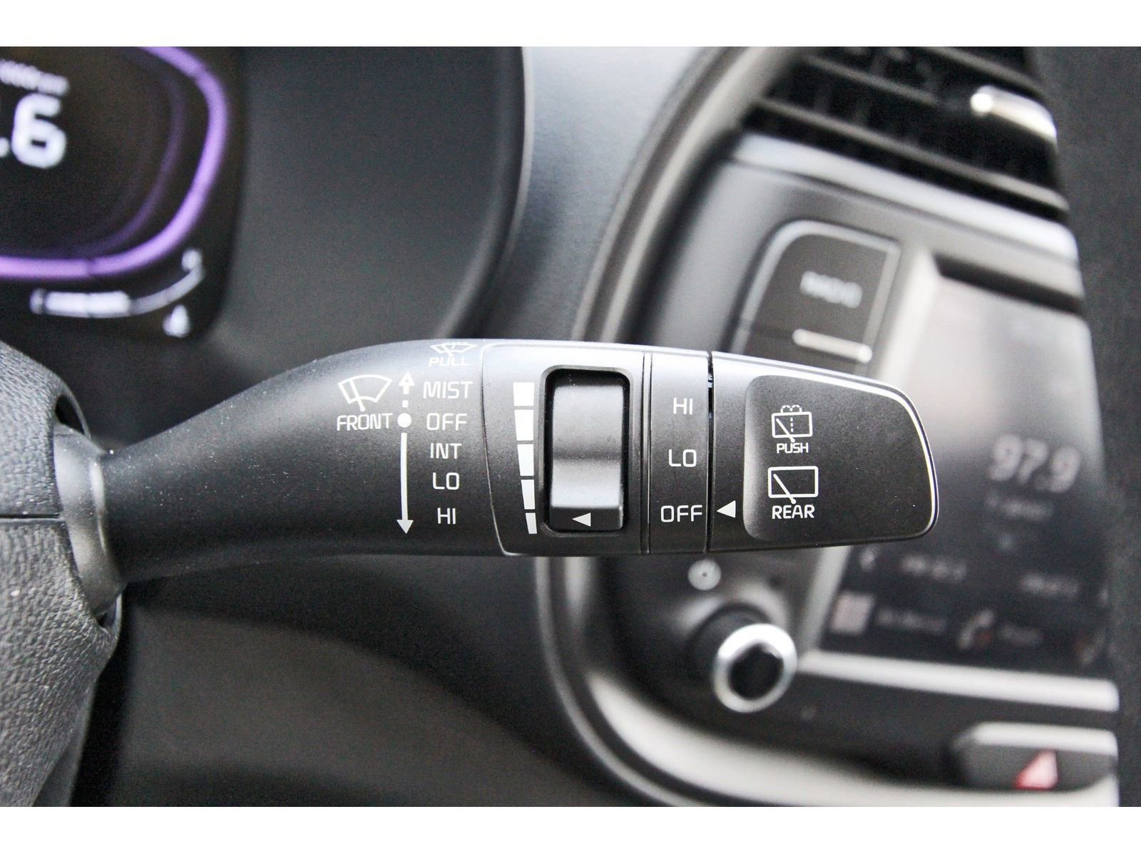 Used 2025 Kia Soul LX FWD image 18