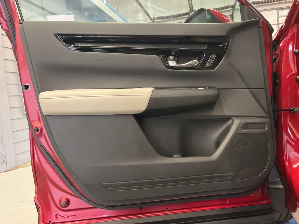 Used 2024 Honda CR-V EX-L image 9
