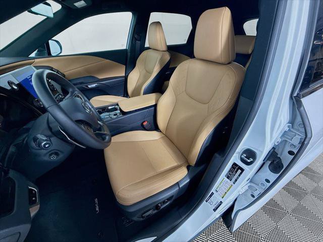 Certified 2025 Lexus RX 350 FWD w/ Technology Package image 22