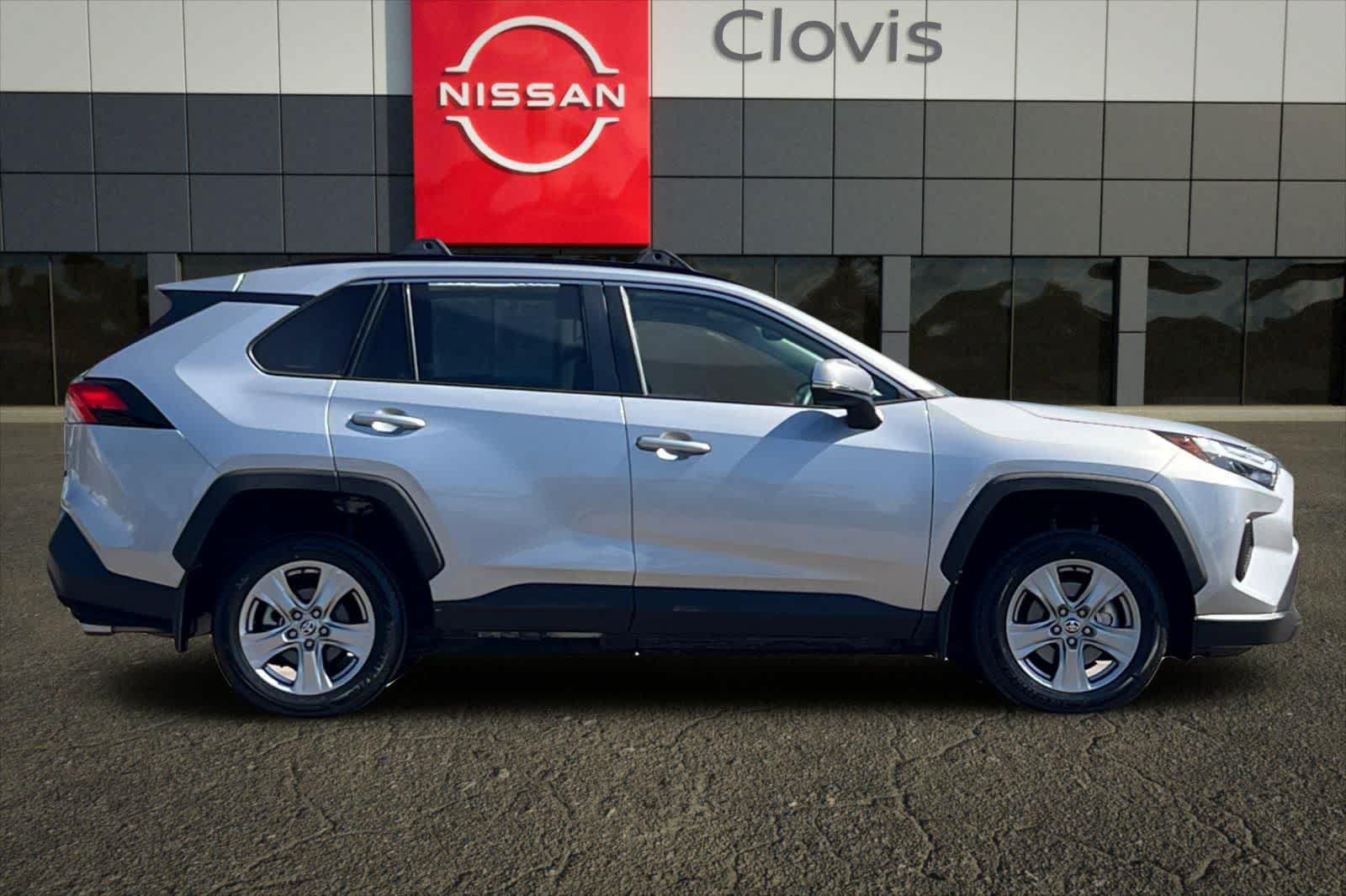 Used 2023 Toyota RAV4 XLE FWD image 9