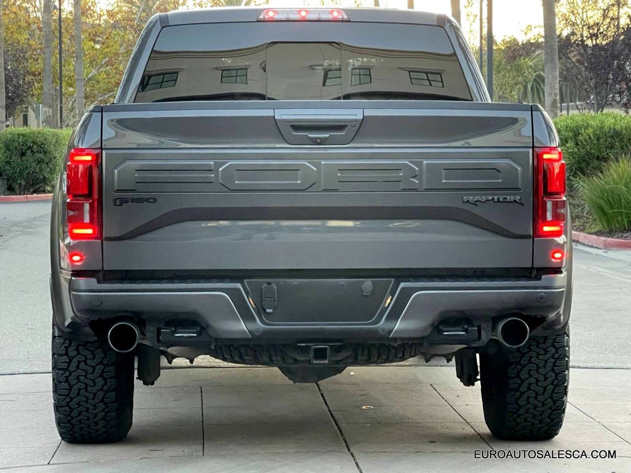 Used 2018 Ford F150 Raptor w/ Equipment Group 802A Luxury image 6