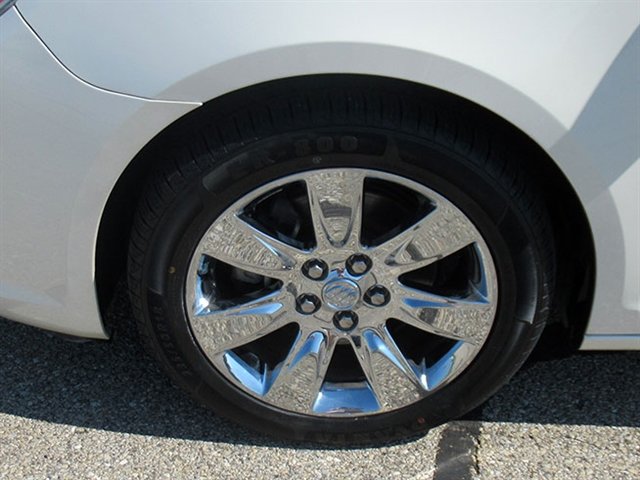 Used 2011 Buick LaCrosse CXS FWD image 11