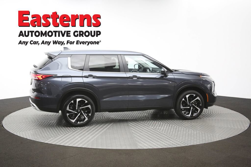 Used 2024 Mitsubishi Outlander SE AWD/4WD image 43