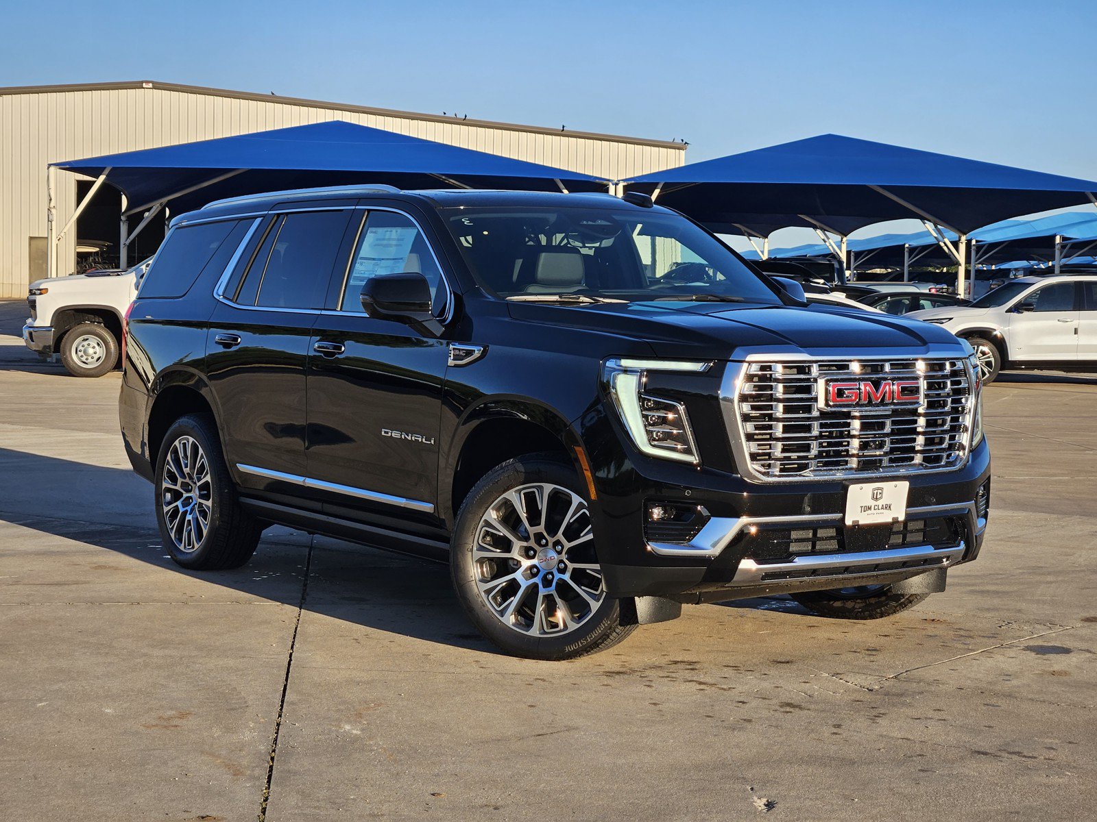 New 2027 GMC Yukon Denali w/ Denali Reserve Package AWD/4WD image 1