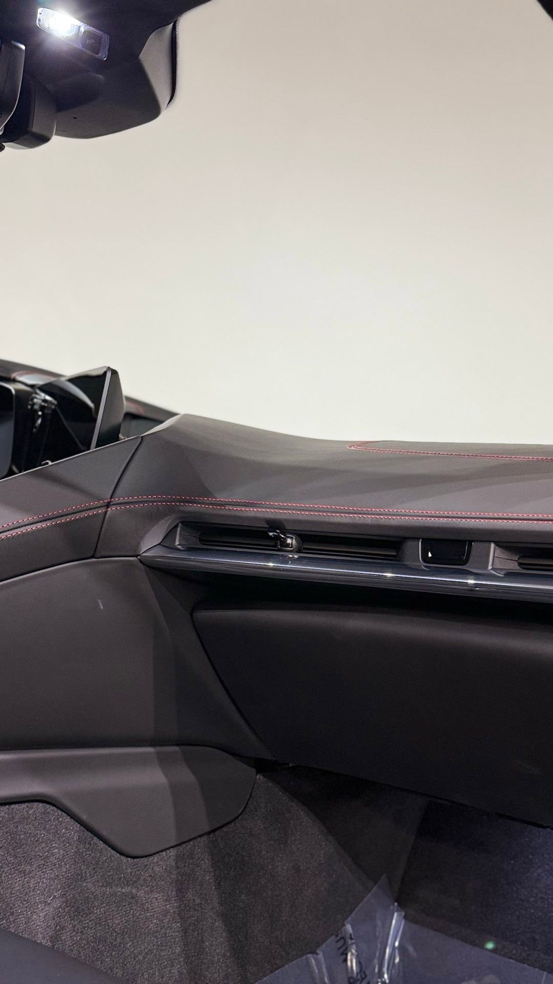 Used 2020 Chevrolet Corvette Stingray Premium Cpe w/ 3LT Preferred Equipment Group image 48