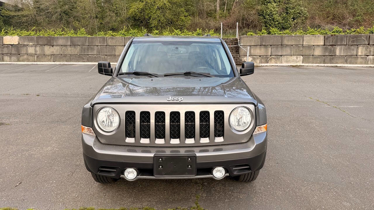 Used 2012 Jeep Patriot Limited w/ Sun/Sound Group AWD/4WD image 3