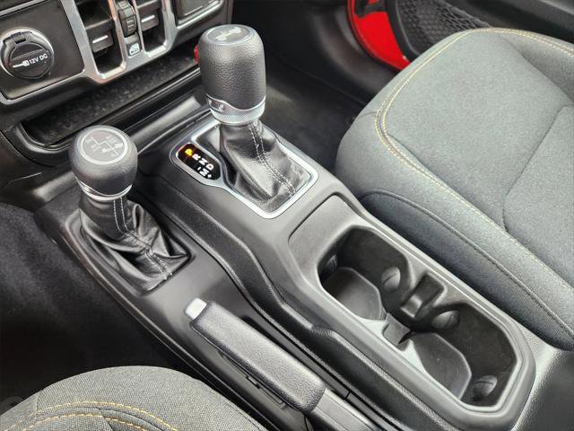 Certified 2025 Jeep Wrangler Sahara image 28