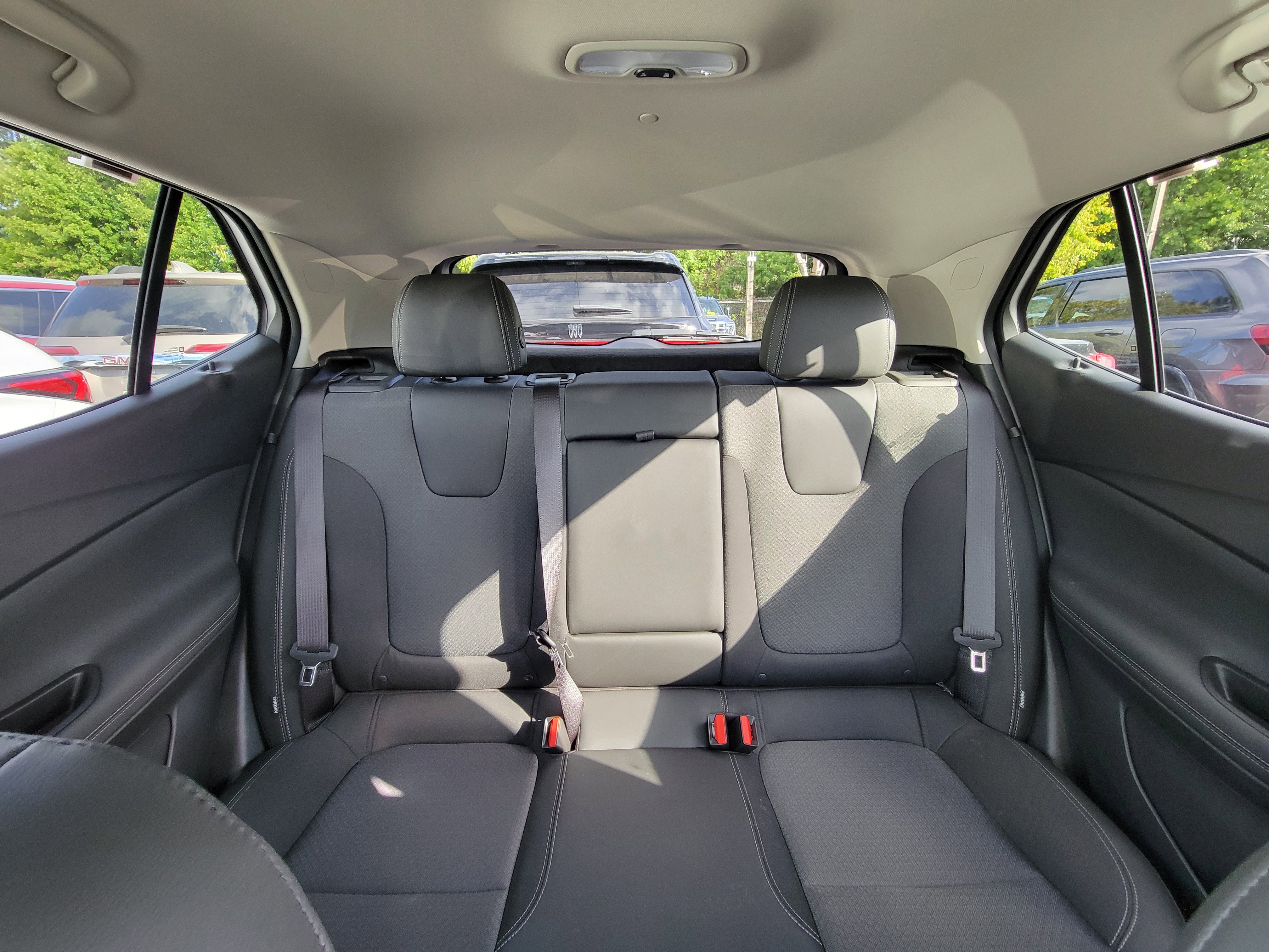 Used 2023 Buick Encore GX Select w/ Sport Touring Package image 15