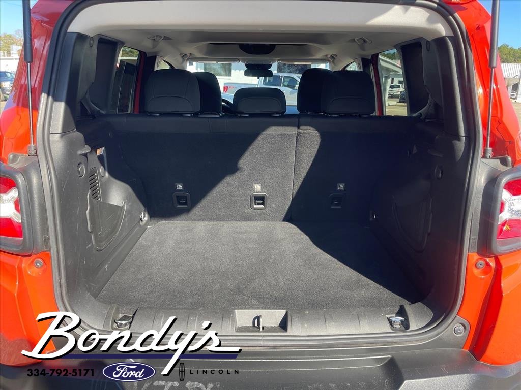 Used 2020 Jeep Renegade Sport w/ Sport Appearance Group image 14