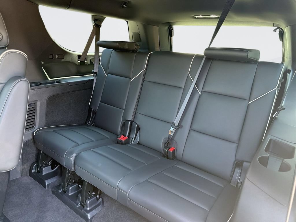 Certified 2026 Cadillac Escalade ESV Luxury RWD image 26