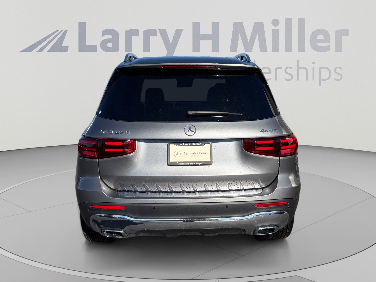 New 2026 Mercedes-Benz GLB 250 4MATIC image 4