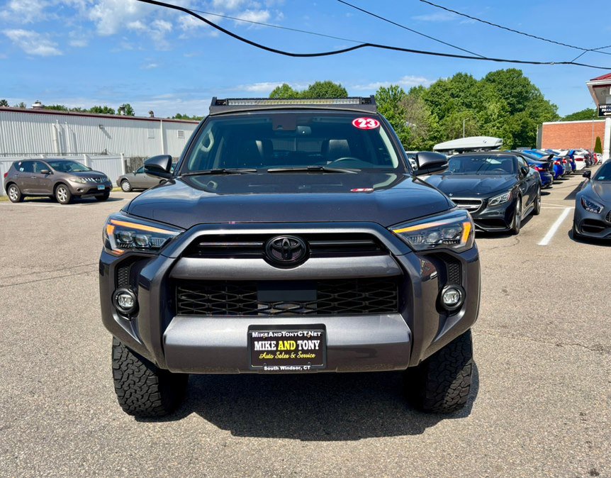 Used 2023 Toyota 4Runner SR5 Premium w/ Moonroof Package AWD/4WD image 2