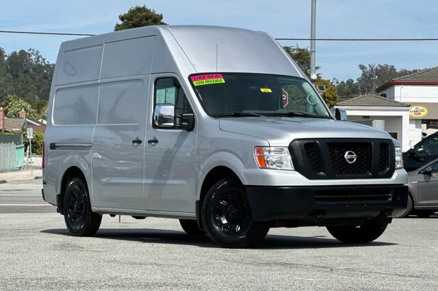 Used 2019 Nissan NV 3500 SV w/ Back Door Glass Package image 2