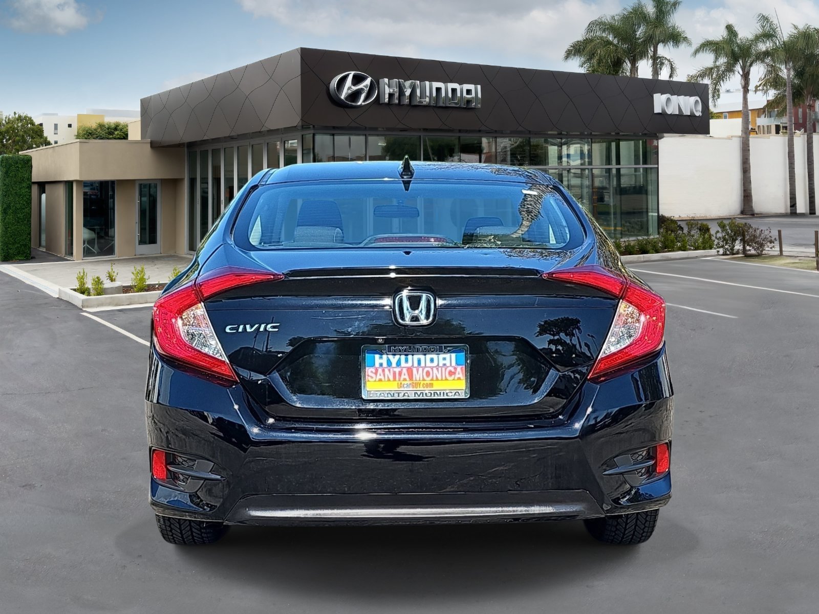Used 2017 Honda Civic EX-T image 4