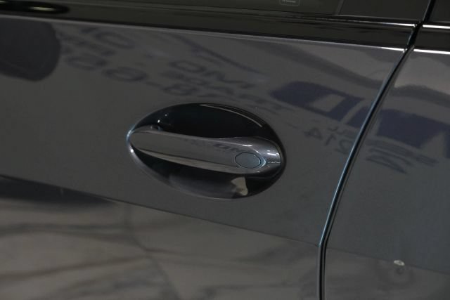 Used 2022 BMW X5 xDrive40i w/ M Sport Package AWD/4WD image 38