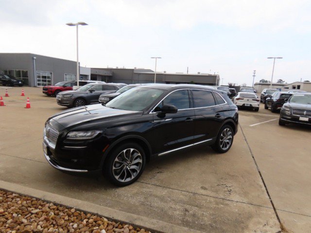 Used 2023 Lincoln Nautilus Reserve image 2