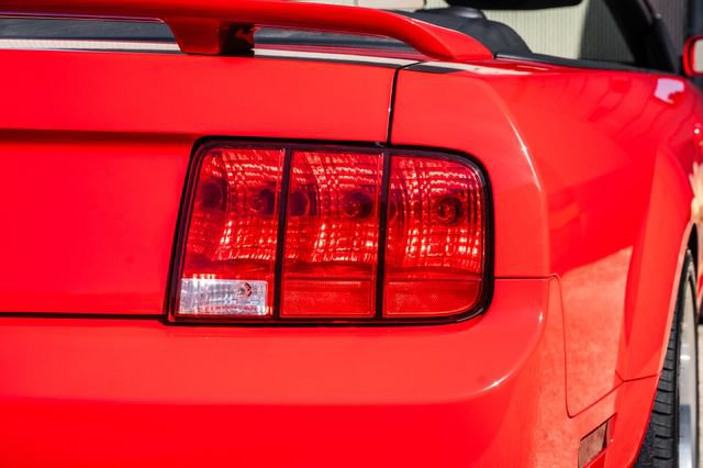 Used 2006 Ford Mustang GT Premium RWD image 50