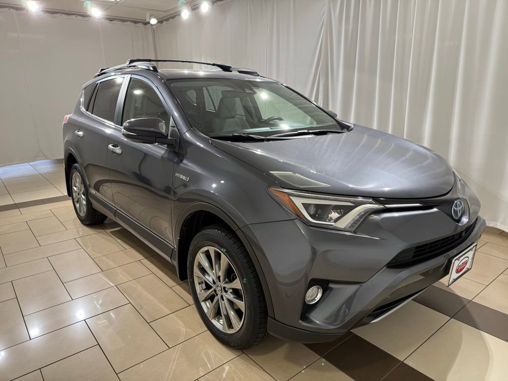 Used 2017 Toyota RAV4 Limited w/ Advanced Technology Package AWD/4WD image 7