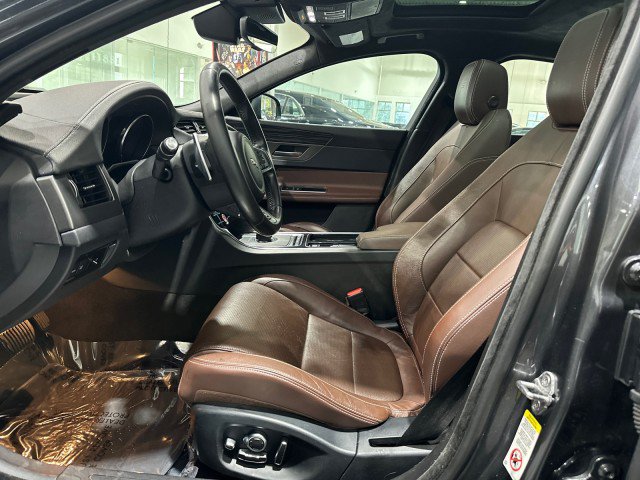 Used 2019 Jaguar XF S AWD/4WD image 41